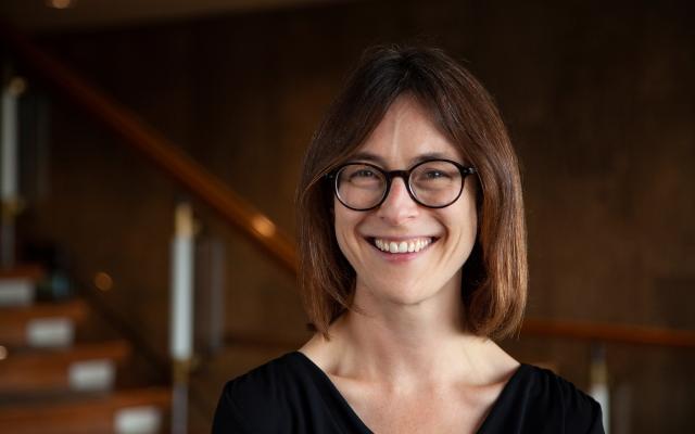 Portrait of Shelly Organ